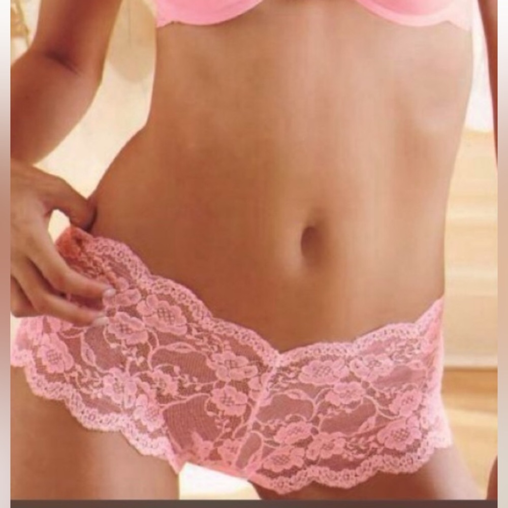 Victoria’s Secret Vintage Rose Pattern Lace‎ Tanga  Panty Powder Pink size M